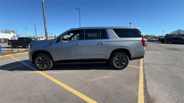 new 2025 GMC Yukon XL car, priced at $72,805