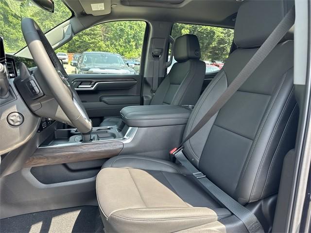 new 2025 GMC Sierra 1500 car, priced at $55,244