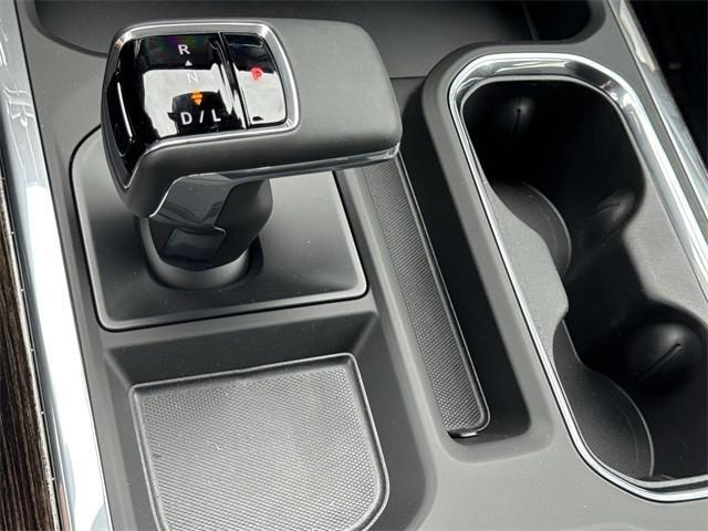 new 2025 GMC Sierra 1500 car, priced at $55,996
