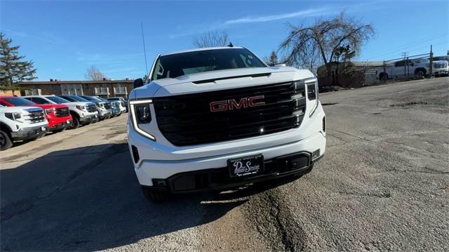 new 2025 GMC Sierra 1500 car, priced at $50,072