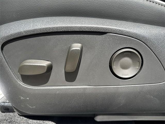 new 2025 Buick Enclave car, priced at $47,985