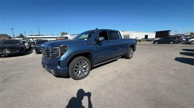 new 2025 GMC Sierra 1500 car, priced at $70,385