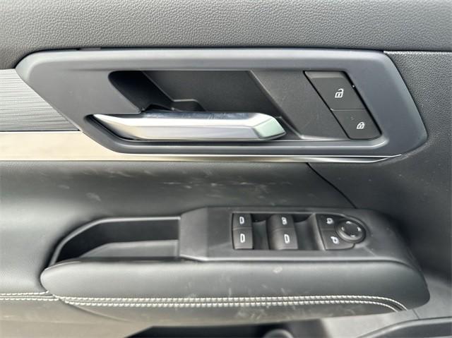 new 2025 GMC Terrain car, priced at $34,290