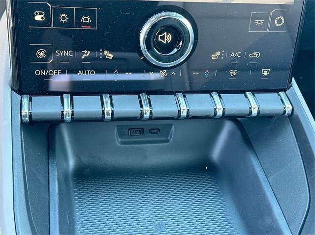 new 2025 GMC Terrain car, priced at $37,985