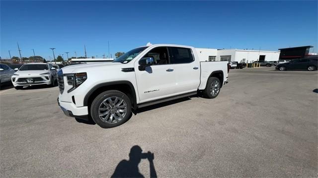 new 2025 GMC Sierra 1500 car, priced at $68,028