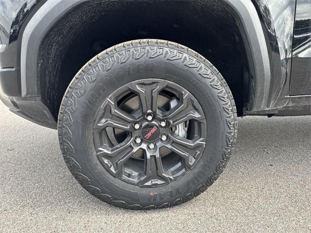 new 2025 GMC Canyon car, priced at $46,277
