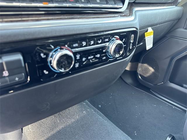 new 2025 GMC Sierra 1500 car, priced at $42,661
