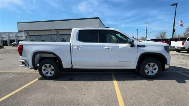 new 2025 GMC Sierra 1500 car, priced at $42,661