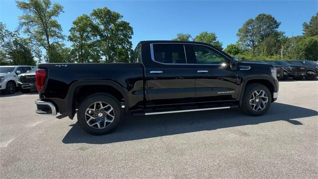 new 2025 GMC Sierra 1500 car, priced at $55,600