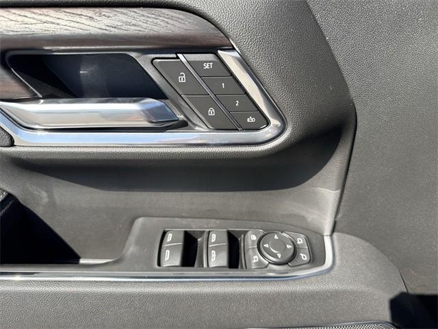 new 2025 GMC Sierra 1500 car, priced at $55,236