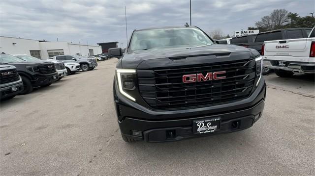 new 2025 GMC Sierra 1500 car, priced at $54,680