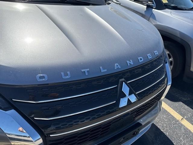 used 2022 Mitsubishi Outlander car, priced at $22,654