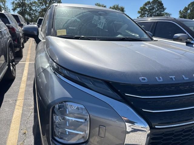 used 2022 Mitsubishi Outlander car, priced at $22,654