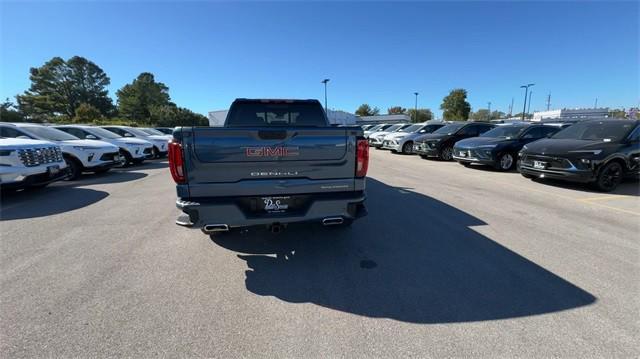 new 2025 GMC Sierra 1500 car, priced at $65,262