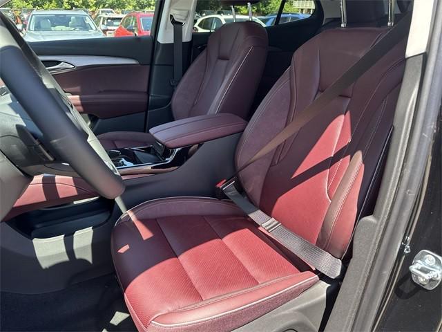 new 2025 Buick Envision car, priced at $40,380