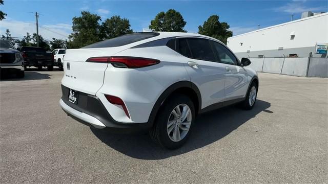 new 2025 Buick Envista car, priced at $25,737
