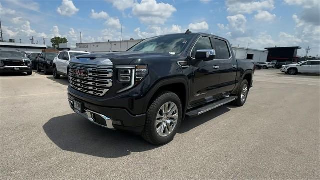 new 2025 GMC Sierra 1500 car, priced at $66,158