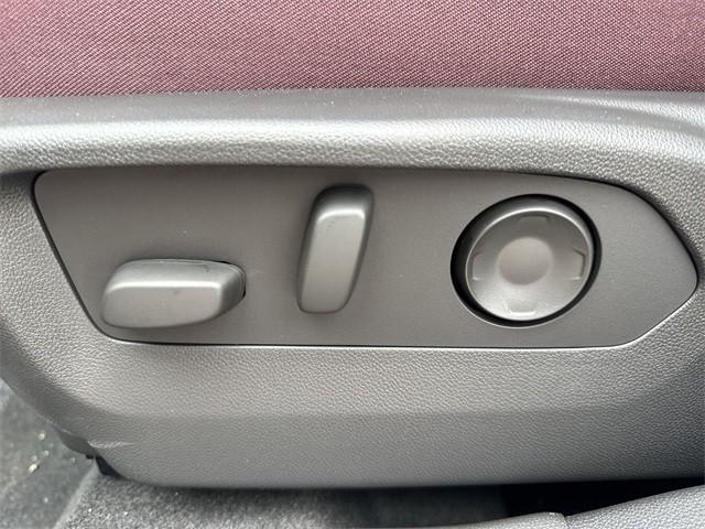 new 2025 Buick Envision car, priced at $40,135