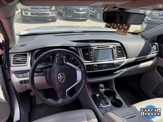 used 2018 Toyota Highlander car, priced at $25,112