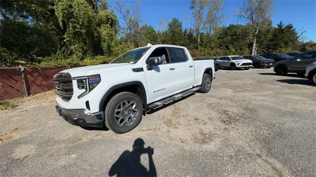 new 2025 GMC Sierra 1500 car, priced at $62,172