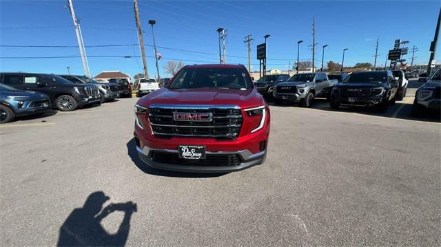 new 2025 GMC Acadia car, priced at $45,367