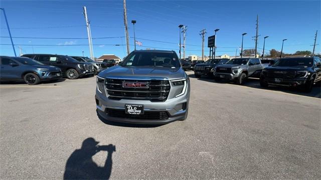 new 2025 GMC Acadia car, priced at $45,230