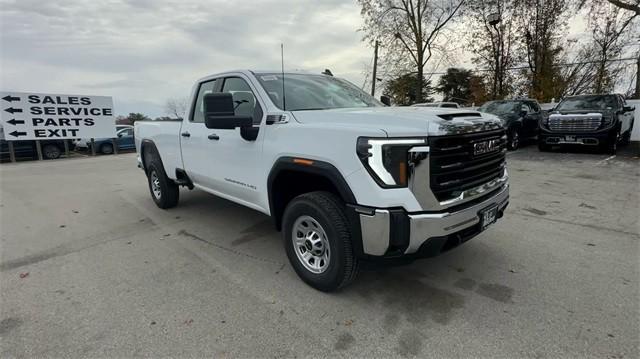 new 2025 GMC Sierra 3500 car, priced at $51,756