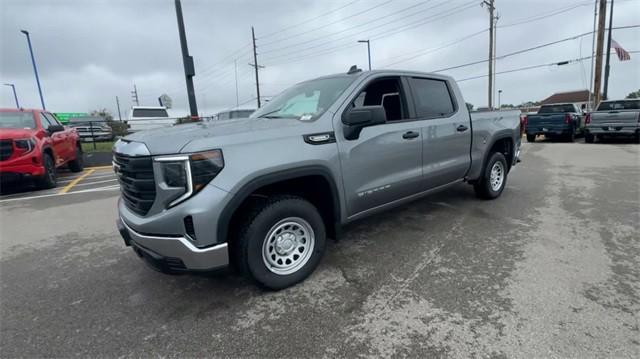 new 2025 GMC Sierra 1500 car, priced at $39,557