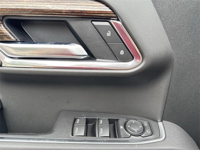 new 2025 GMC Sierra 1500 car, priced at $45,139