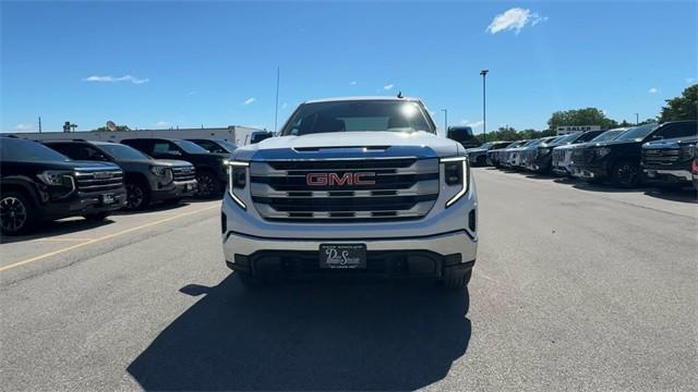 new 2025 GMC Sierra 1500 car, priced at $44,150