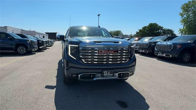 new 2025 GMC Sierra 1500 car, priced at $64,438