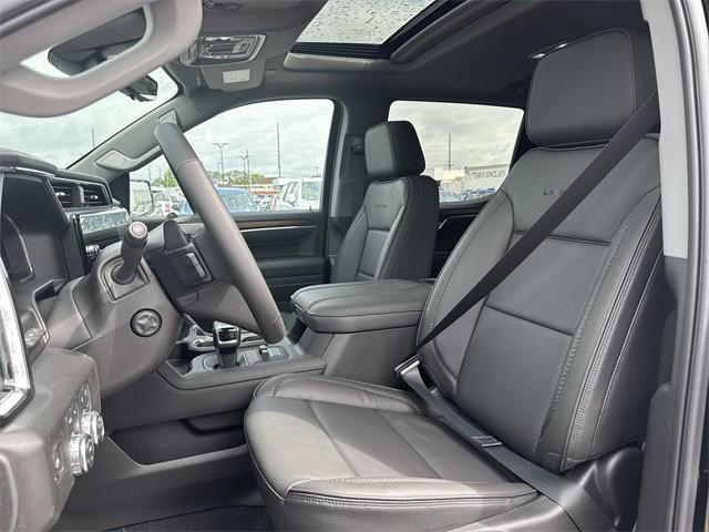new 2025 GMC Sierra 1500 car, priced at $63,980
