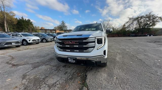 new 2025 GMC Sierra 1500 car, priced at $49,144