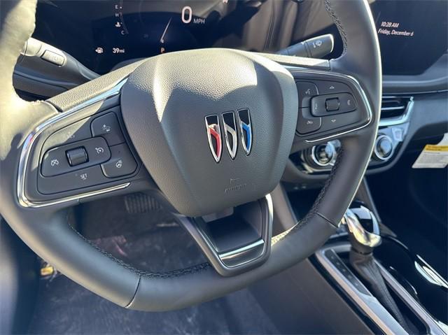 new 2025 Buick Envista car, priced at $27,739