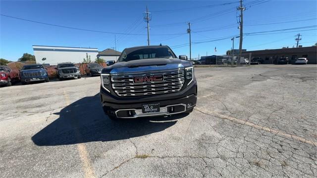 new 2025 GMC Sierra 1500 car, priced at $68,297