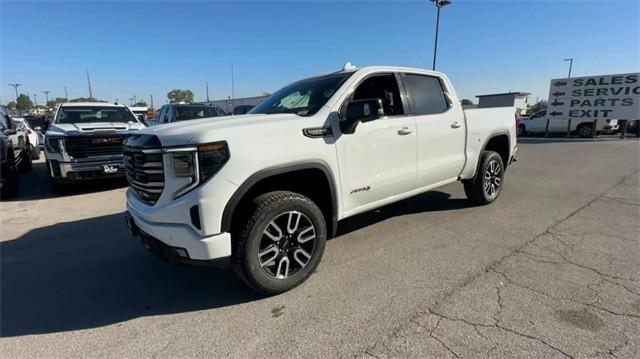 new 2025 GMC Sierra 1500 car, priced at $65,204