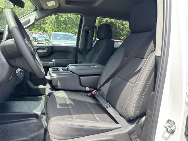 new 2025 GMC Sierra 1500 car, priced at $39,947