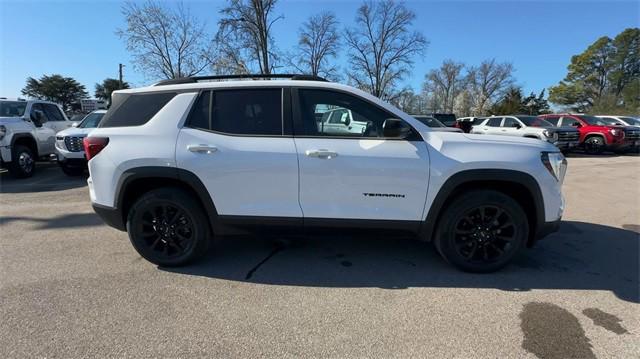 new 2025 GMC Terrain car, priced at $34,290
