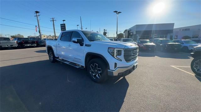 new 2025 GMC Sierra 1500 car, priced at $56,776