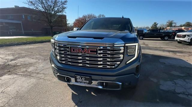 new 2025 GMC Sierra 1500 car, priced at $69,180