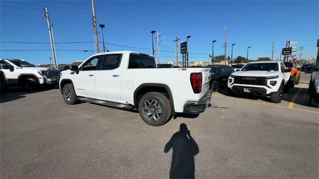 new 2025 GMC Sierra 1500 car, priced at $62,304