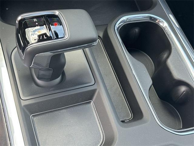 new 2025 GMC Sierra 1500 car, priced at $56,162