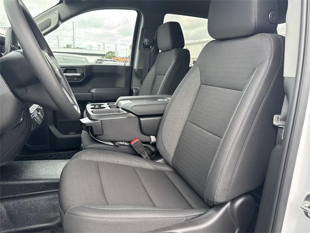 new 2025 GMC Sierra 1500 car, priced at $39,962