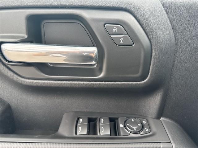 new 2025 GMC Sierra 1500 car, priced at $39,962