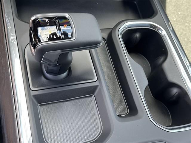 new 2025 GMC Sierra 1500 car, priced at $53,030