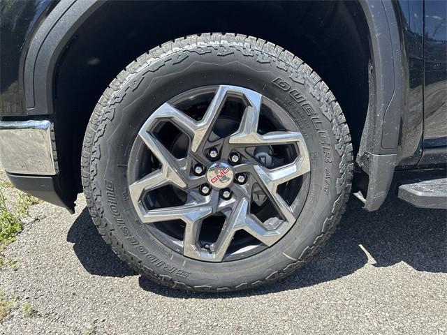 new 2025 GMC Sierra 1500 car, priced at $56,162