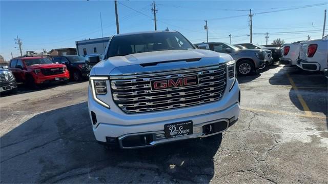 new 2025 GMC Sierra 1500 car, priced at $65,226