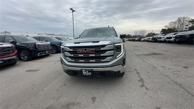 new 2025 GMC Sierra 1500 car, priced at $49,657