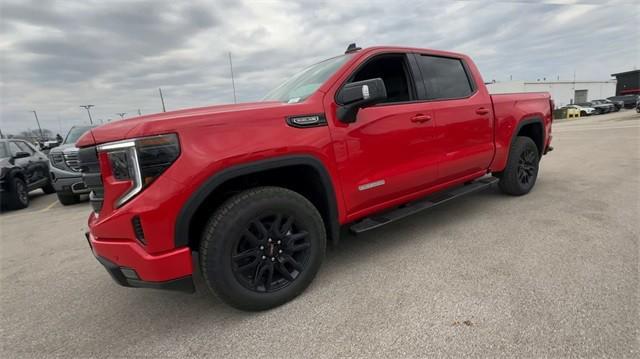 new 2025 GMC Sierra 1500 car, priced at $59,376