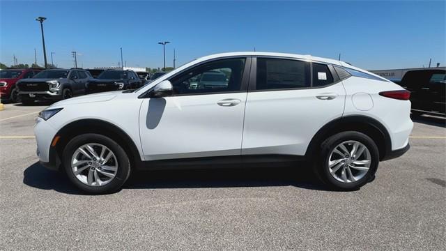 new 2025 Buick Envista car, priced at $24,338